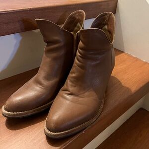 Poppy Barley Boots - The Two Point Five Ankle Boot